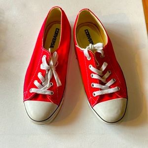 Converse fabric runners